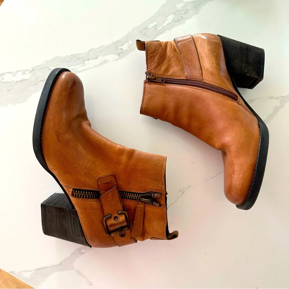 Paul Green München Tan Leather Ankle Booties with Buckle Accent